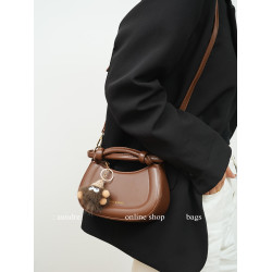 Auudre高級感洋氣小包包女2026新款春夏百搭質感斜後後背包手提小方包