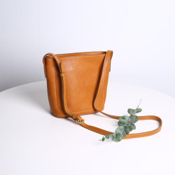 真皮小方包女迷你小包包簡約手機包頭層牛皮時尚輕便單肩斜後後背包