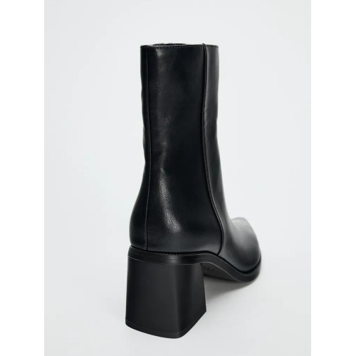 ZA黑色尖頭短靴女粗跟拉鍊高跟馬丁靴真皮短筒瘦瘦靴百搭秋冬靴子