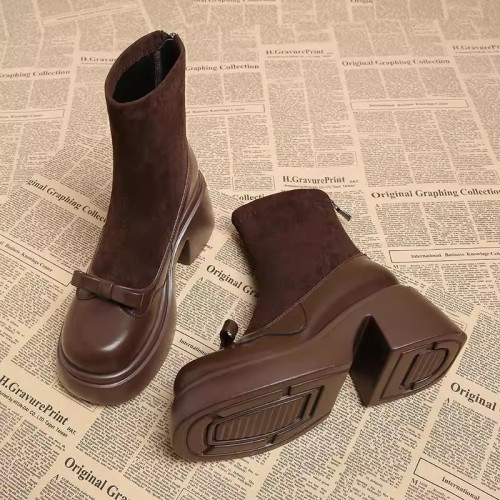 撤櫃品牌女鞋短靴女粗跟秋冬新款小個子高跟馬丁靴韓版厚底瘦瘦靴