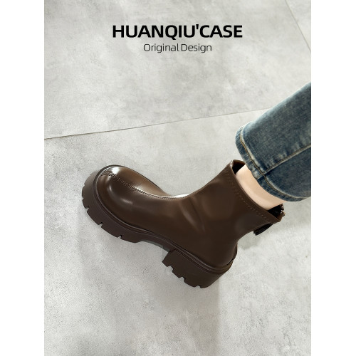 環球厚底馬丁靴女款2026春季新款英倫風黑色增高靴子女皮面短靴 環球厚底馬丁靴女款2026春季新款英倫風黑色增高靴子女皮面短靴