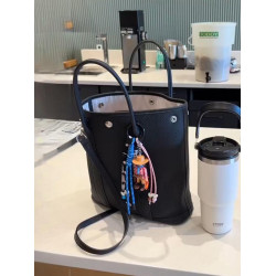 黑色真皮大容量托特包包女2025新款輕奢小衆高級感手提斜背花園包