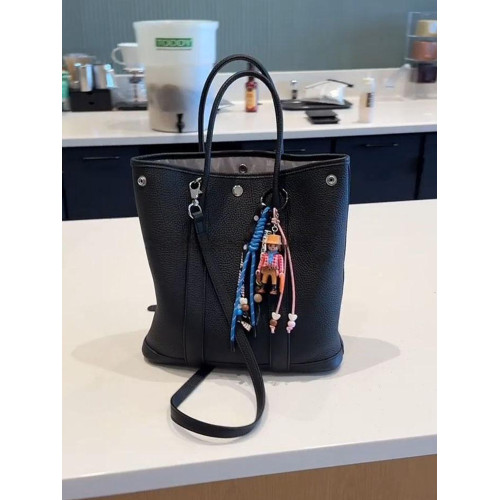 黑色真皮大容量托特包包女2025新款輕奢小衆高級感手提斜背花園包 黑色真皮大容量托特包包女2025新款輕奢小衆高級感手提斜背花園包