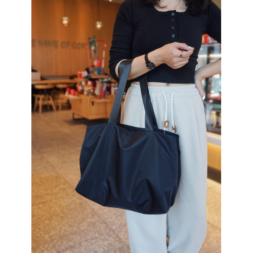 包包女2026新款輕便松弛感單肩懶人通勤包手提購物包袋多口袋大包