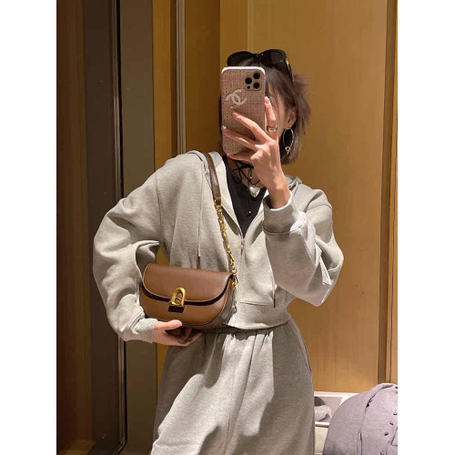 馬鞍包包女2025新款春夏百搭單肩斜後後背包小衆質感今年流行腋下女包