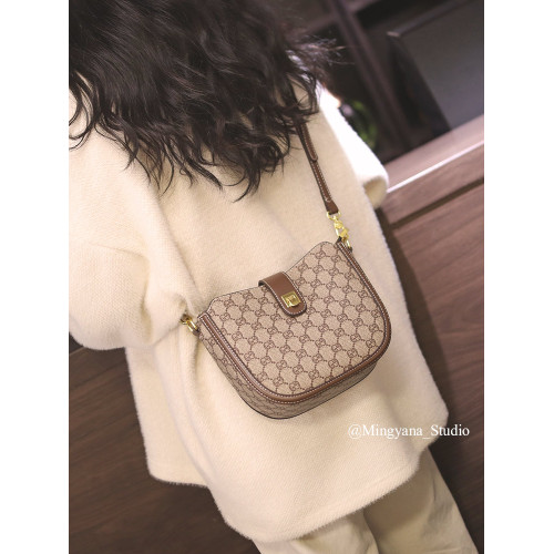 高級感馬鞍包包女式2026新款高級大氣輕奢小衆日常通勤百搭斜後後背包