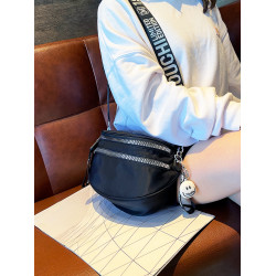 輕便防水牛津布斜後後背包2026新款韓系小衆百搭運動風馬鞍包流行女包