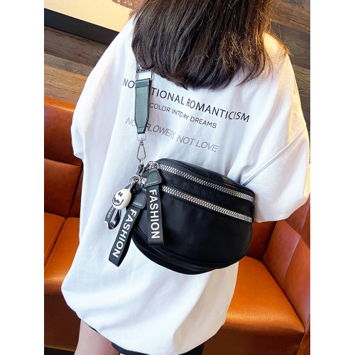 輕便防水牛津布斜後後背包2026新款韓系小衆百搭運動風馬鞍包流行女包