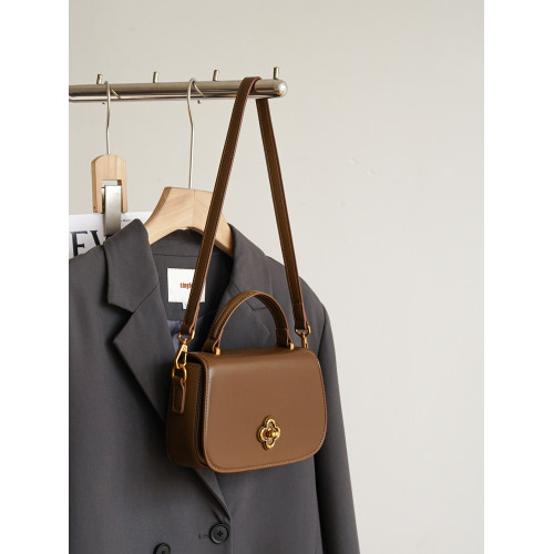 小衆設計包包女2025新款斜後後背包高級感手拎小包時尚百搭單肩腋下包