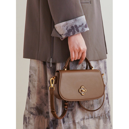 小衆設計包包女2025新款斜後後背包高級感手拎小包時尚百搭單肩腋下包