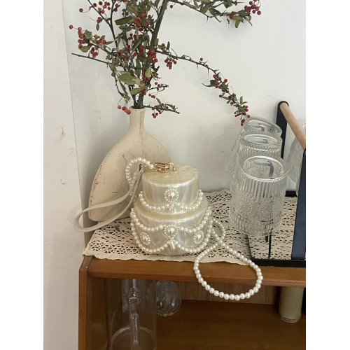 2025時尚白色水滴包亞克力單肩斜後後背包形手拿包派對生日禮物