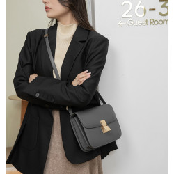 ManyKostGiva高級感豆腐包包女2026新款潮時尚單肩斜背BOX小方包
