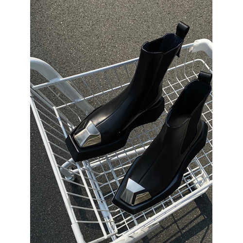 2025新款網紅同款切爾西靴金屬頭機車靴松糕厚底英倫風龐克短靴女