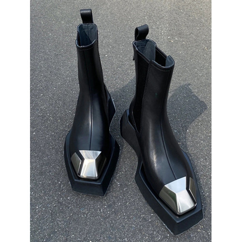 2025新款網紅同款切爾西靴金屬頭機車靴松糕厚底英倫風龐克短靴女