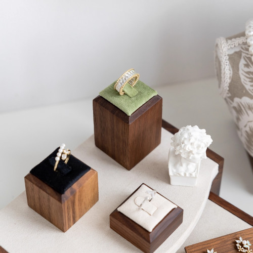 胡桃木戒指展示架絨面珠寶首飾托架飾品店櫥窗擺件拍攝道具收納座