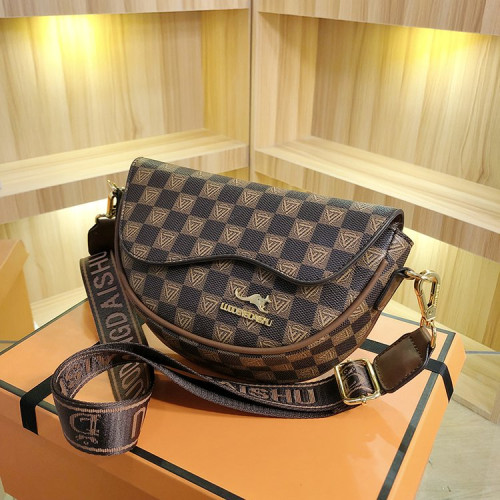 高級感小衆包包女2025新款休閒單肩斜後後背包時尚質感小包馬鞍包