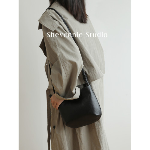 Shevennie復古真皮馬鞍包手提包單肩斜後後背包半圓包 2025新款秋冬女 Shevennie復古真皮馬鞍包手提包單肩斜後後背包半圓包 2025新款秋冬女