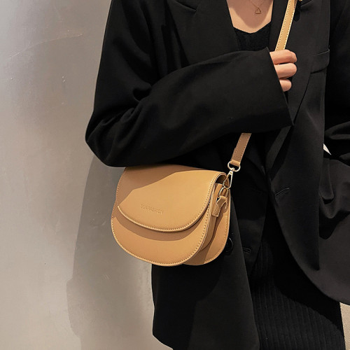 高級感小包包2026新款時尚質感女包春季復古單肩包百搭斜背馬鞍包