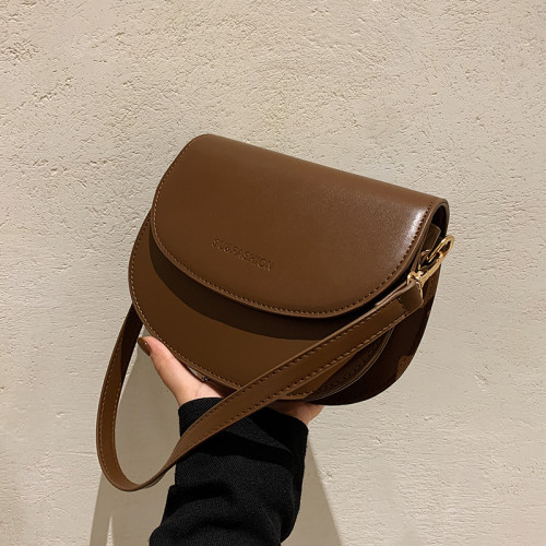 高級感小包包2026新款時尚質感女包春季復古單肩包百搭斜背馬鞍包