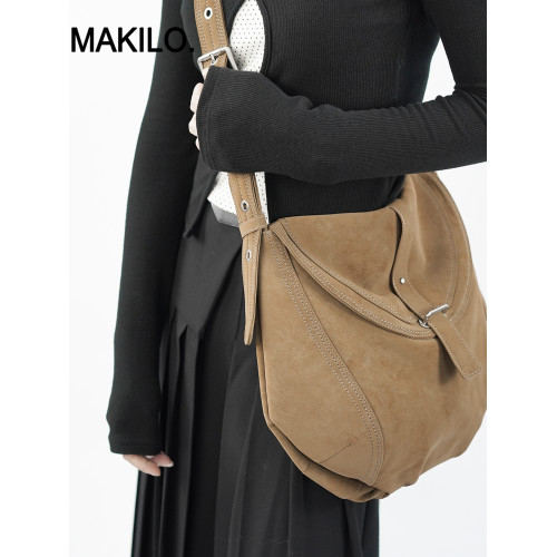 MAKILO秋冬新款啞光絨面隨性簡約大容量馬鞍包軟皮繙蓋單肩斜後後背包 MAKILO秋冬新款啞光絨面隨性簡約大容量馬鞍包軟皮繙蓋單肩斜後後背包
