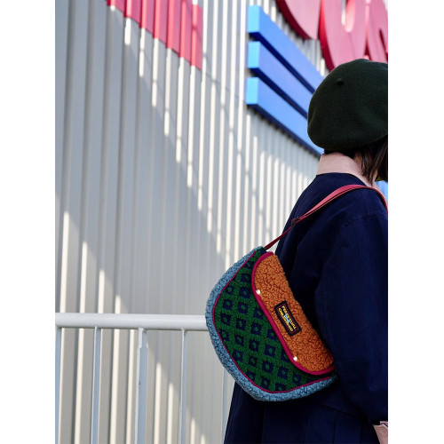 housedesign原創毛絨秋冬單肩包小衆設計撞色復古斜背手提毛毛包