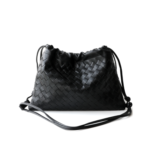 2025新款羊皮編織餃子包垃圾袋抽繩腋下包手拿信封包單肩斜後後背包女