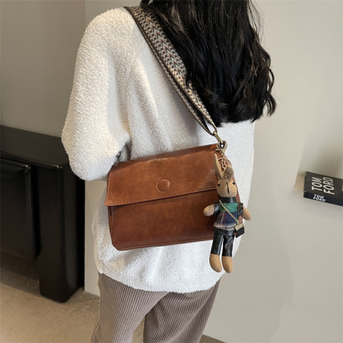 香港品牌真皮包包女2026春夏新款高級感復古小方包時尚單肩斜後後背包