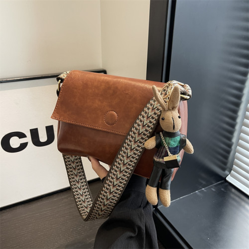 香港品牌真皮包包女2026春夏新款高級感復古小方包時尚單肩斜後後背包