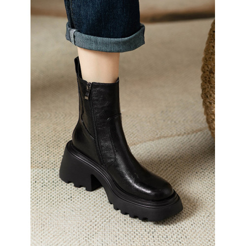 英倫風厚底馬丁靴女真皮松糕瘦瘦靴2026秋冬新款粗高跟切爾西短靴 英倫風厚底馬丁靴女真皮松糕瘦瘦靴2026秋冬新款粗高跟切爾西短靴