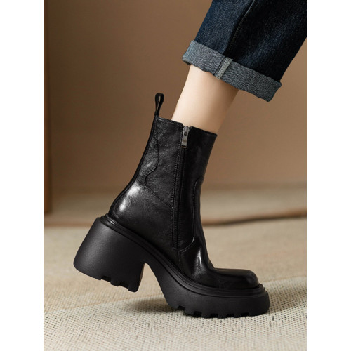 英倫風厚底馬丁靴女真皮松糕瘦瘦靴2026秋冬新款粗高跟切爾西短靴 英倫風厚底馬丁靴女真皮松糕瘦瘦靴2026秋冬新款粗高跟切爾西短靴