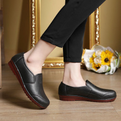 黑色短筒女款雨鞋牛筋底廚房防滑鞋防水防油耐磨膠鞋防臭工作水鞋