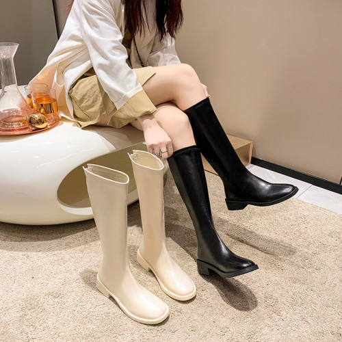 大碼長筒靴女41一43加肥大筒圍粗腿不過膝騎士靴顯瘦粗跟高筒靴女 大碼長筒靴女41一43加肥大筒圍粗腿不過膝騎士靴顯瘦粗跟高筒靴女