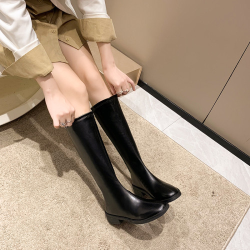 大碼長筒靴女41一43加肥大筒圍粗腿不過膝騎士靴顯瘦粗跟高筒靴女 大碼長筒靴女41一43加肥大筒圍粗腿不過膝騎士靴顯瘦粗跟高筒靴女