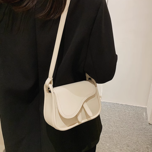 Charlit Keitn女包2026新款真皮腋下馬鞍包單肩斜背小衆流行小包