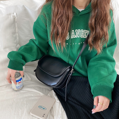 韓版半圓馬鞍包包女2026秋冬新款ins簡約復古氣質百搭單肩斜後後背包 韓版半圓馬鞍包包女2026秋冬新款ins簡約復古氣質百搭單肩斜後後背包