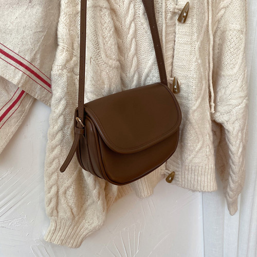 韓版半圓馬鞍包包女2026秋冬新款ins簡約復古氣質百搭單肩斜後後背包 韓版半圓馬鞍包包女2026秋冬新款ins簡約復古氣質百搭單肩斜後後背包