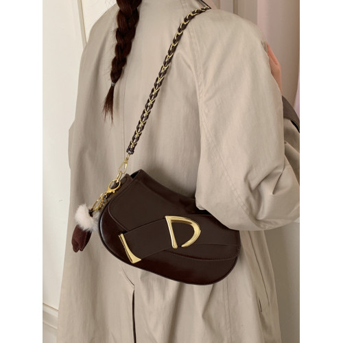 巨好看咖色超火馬鞍包包女式2026新款高級感輕奢小衆精緻斜背小包