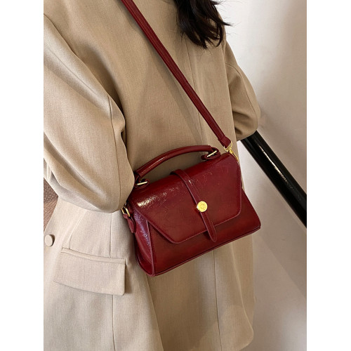 紅色新娘結婚包包女士2026新款輕奢小衆設計精緻高級感斜背馬鞍包