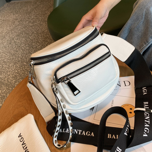 歐美亮面女包包2026新款百搭軟皮馬鞍包時尚寬帶單肩包半圓斜後後背包