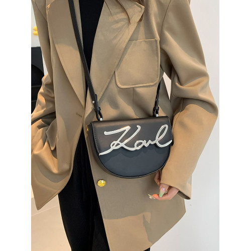 2025早春新款韓版時尚字母單肩腋下包小衆設計半圓馬鞍包斜後後背包女