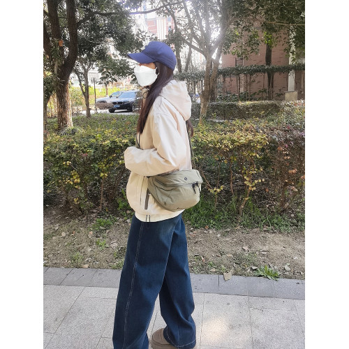 新款進口超輕防水牛津布包包女百搭單肩斜後後背包尼龍輕便實用馬鞍包 新款進口超輕防水牛津布包包女百搭單肩斜後後背包尼龍輕便實用馬鞍包