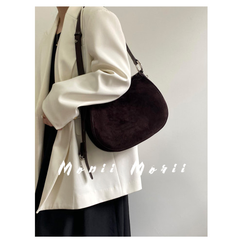 怪獸君2025秋冬新款磨砂牛皮馬鞍包真皮單肩包百搭高級感斜後後背包潮