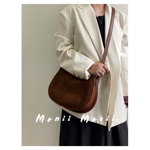 怪獸君2025秋冬新款磨砂牛皮馬鞍包真皮單肩包百搭高級感斜後後背包潮