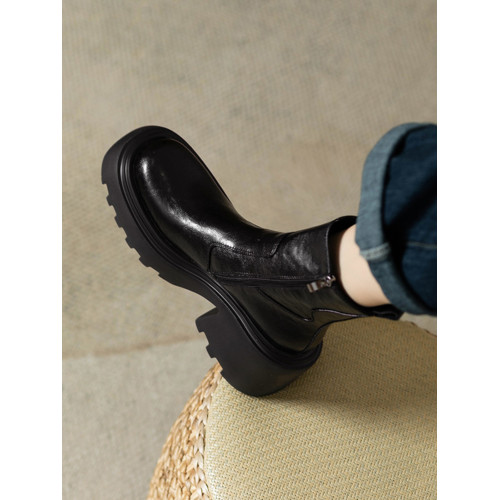 小個子增高厚底馬丁靴女秋冬新款真皮復古圓頭粗跟切爾西菸筒短靴 小個子增高厚底馬丁靴女秋冬新款真皮復古圓頭粗跟切爾西菸筒短靴