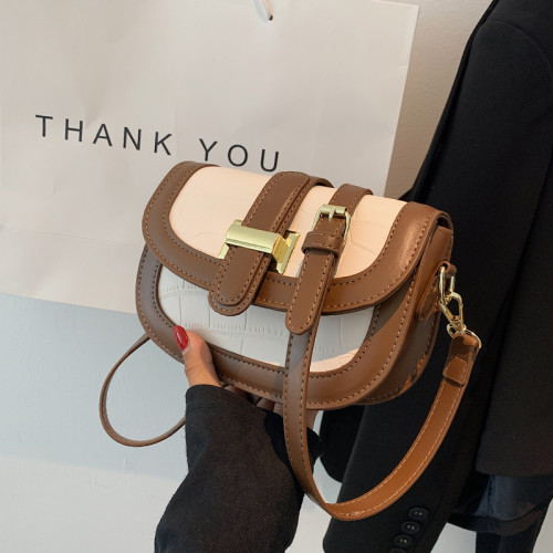 春夏網紅小包包2026新款時尚高級感女包撞色單肩包百搭斜背馬鞍包 春夏網紅小包包2026新款時尚高級感女包撞色單肩包百搭斜背馬鞍包