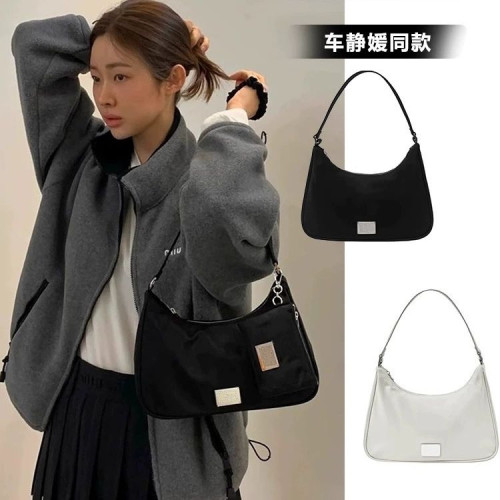 車靜媛同款包包2026新款休閒百搭金屬小標百搭腋下包單肩手提包女 車靜媛同款包包2026新款休閒百搭金屬小標百搭腋下包單肩手提包女