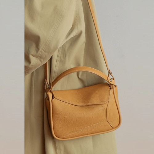 包包2025新款斜背女包時尚幾何包牛皮小衆枕頭包單肩休閒腋下