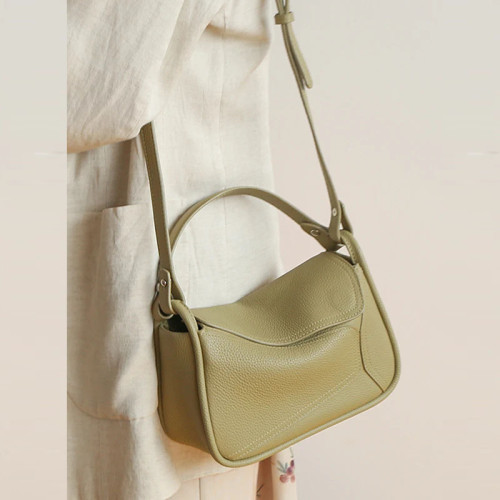 包包2025新款斜背女包時尚幾何包牛皮小衆枕頭包單肩休閒腋下