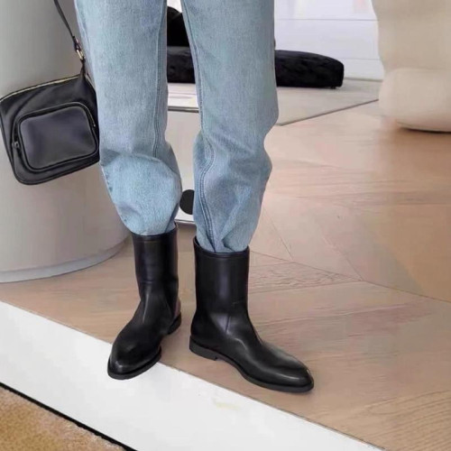 尖頭極簡牛皮平底中筒靴真皮秋冬新款套筒機車靴馬丁靴百搭短靴女 尖頭極簡牛皮平底中筒靴真皮秋冬新款套筒機車靴馬丁靴百搭短靴女