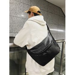 復古胸包男簡約時尚斜後後背包男包休閒單肩包運動餃子包大容量通勤包